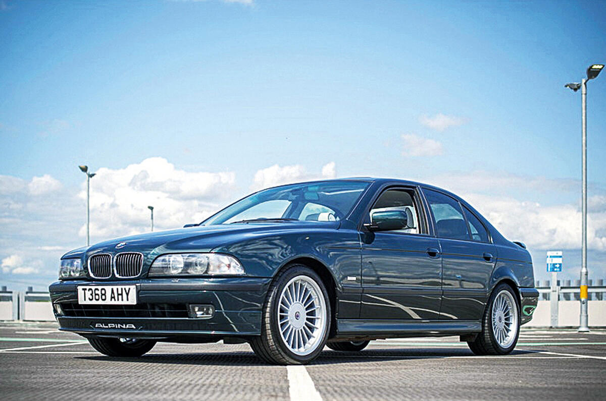 96 alpina b10 front quarter