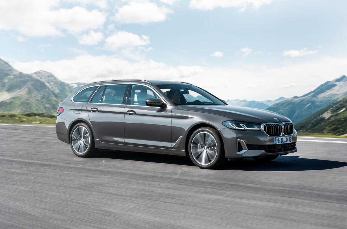 BMW 530i Touring 2020 facelift official images - tracking front