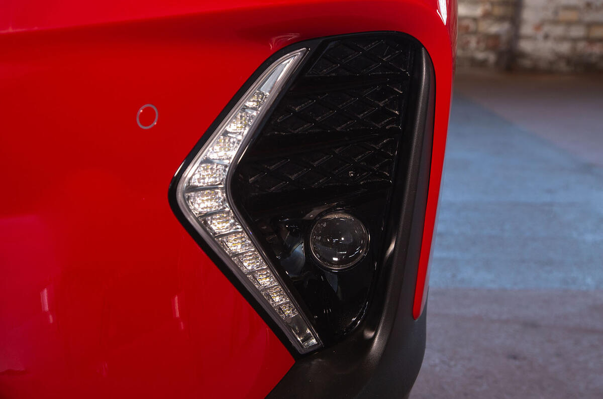 Hyundai Tucson N Line 2019 reveal - daytime running lights