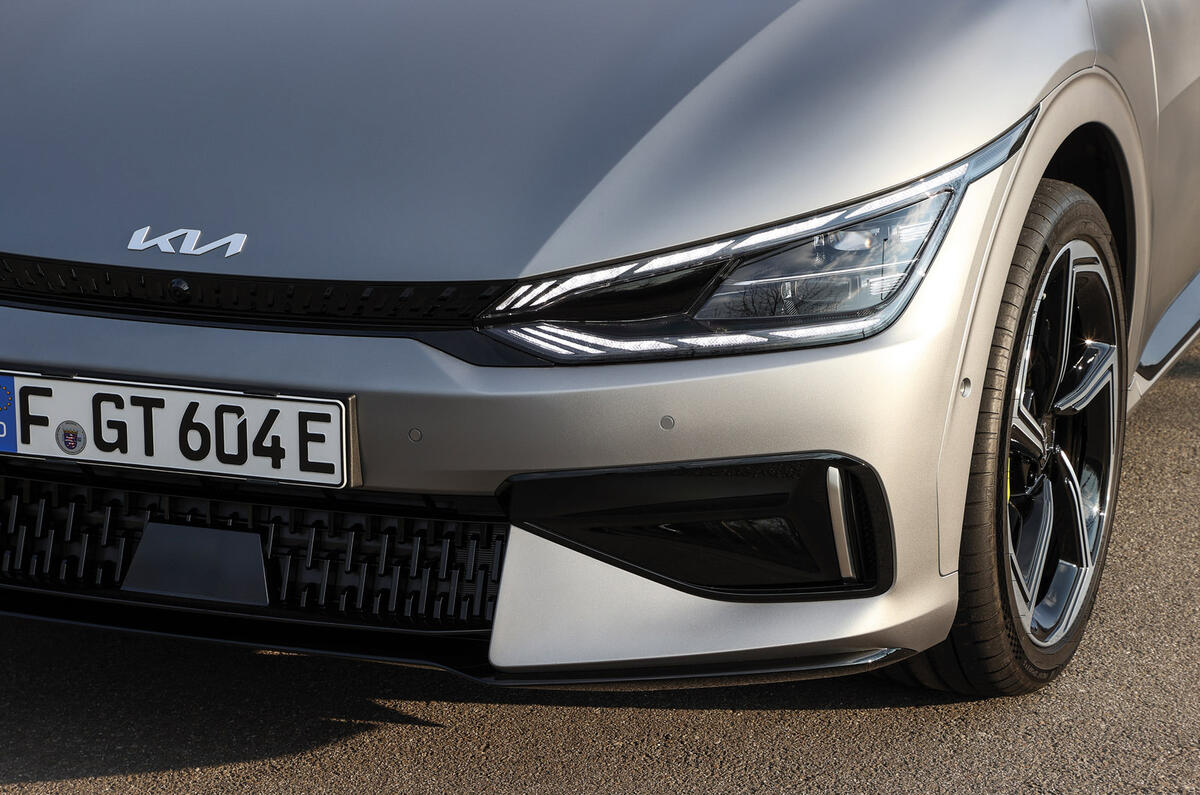 96 Kia EV6 prototype ride 2022 headlights