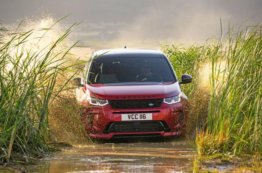 Land Rover Discovery Sport 2019 official pictures - wading