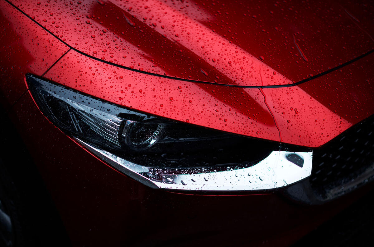 Mazda CX-30 compact crossover makes debut at Geneva | Autocar Mazda CX-30 compact crossover makes debut at Geneva | Autocar