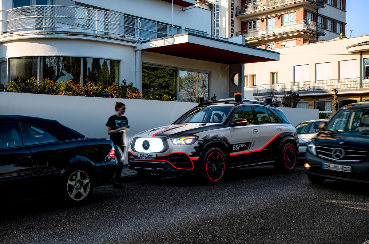 2018 - [Mercedes] GLE II ( ML IV ) - Page 10 96-mercedes-benz-esf-concept-official-press-side-alert