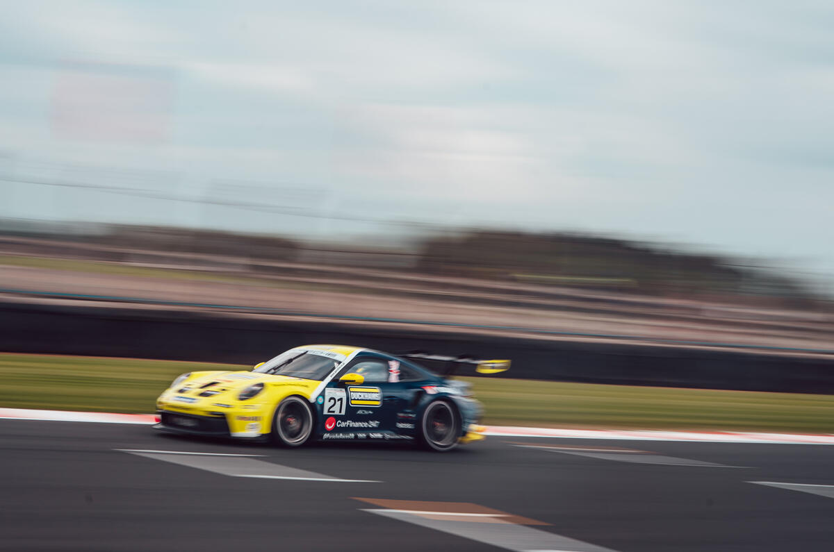 97 adam smalley porsche 911 gt3 cup panning
