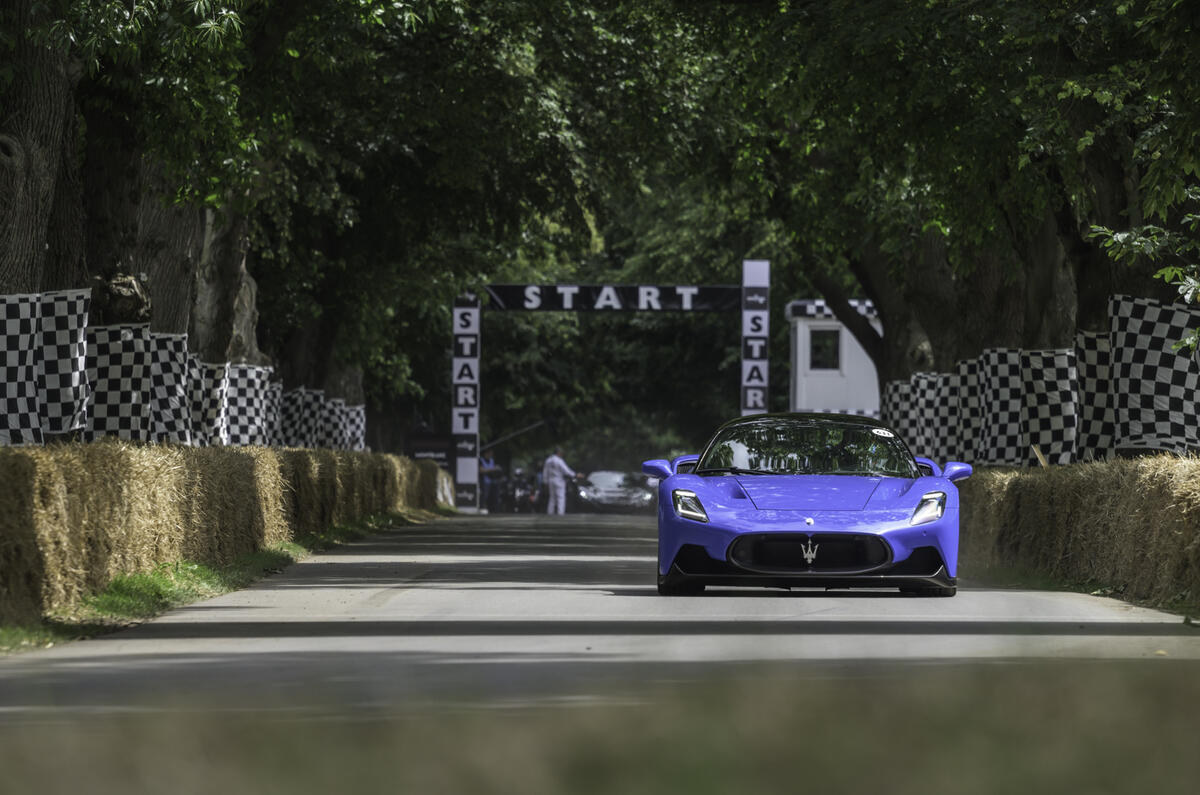 97-maserati-mc20-goodwood-2021-nose.jpg
