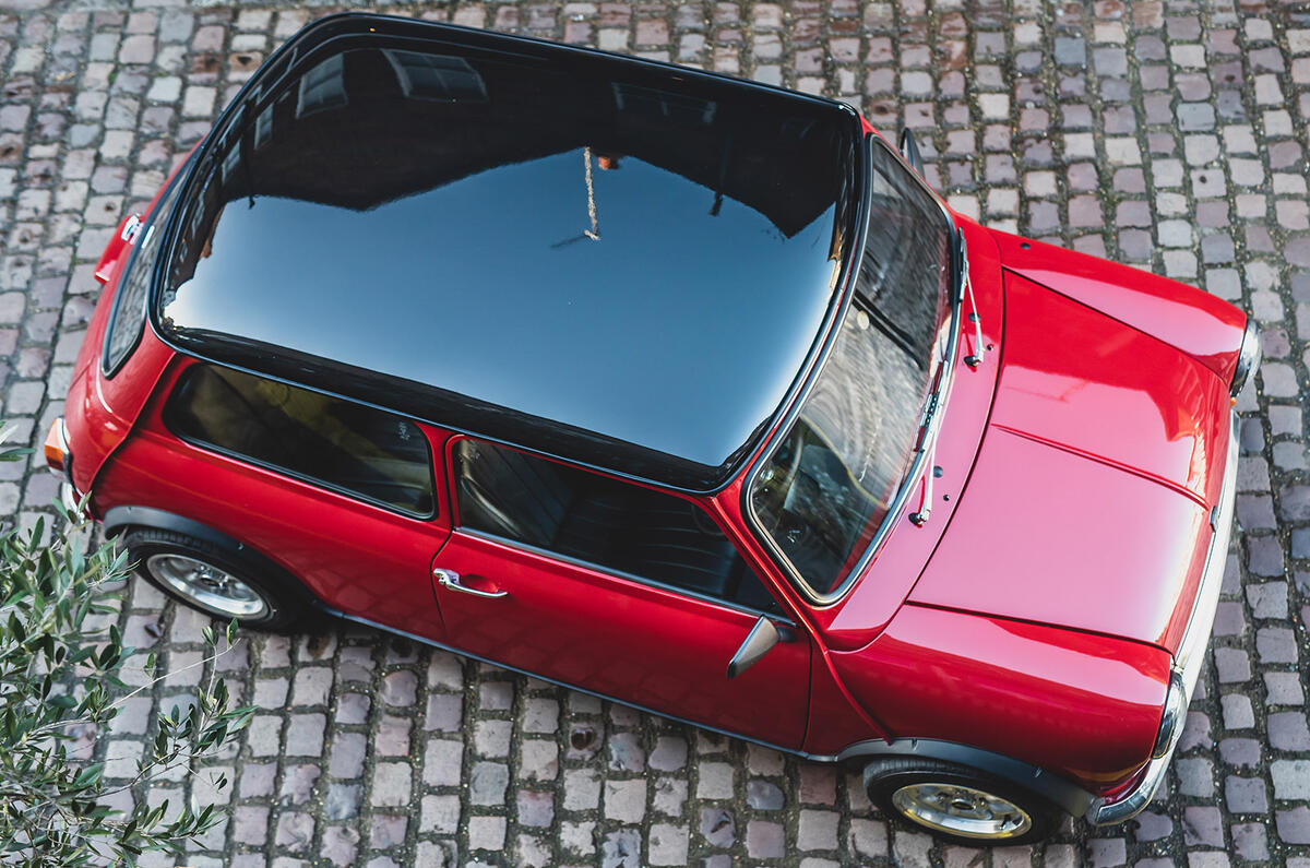 Swind E Electric Classic Mini On Sale From 163 79 000 Autocar