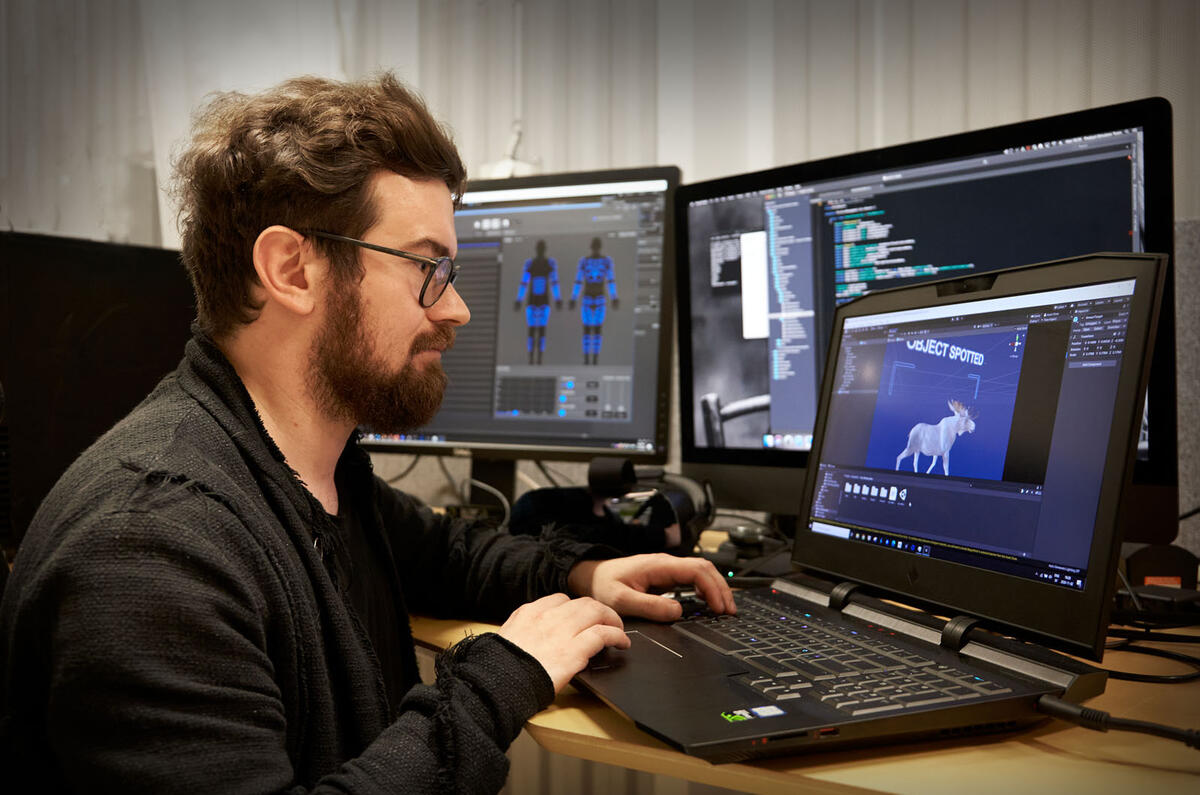 Volvo mixed reality simulator research - researcher