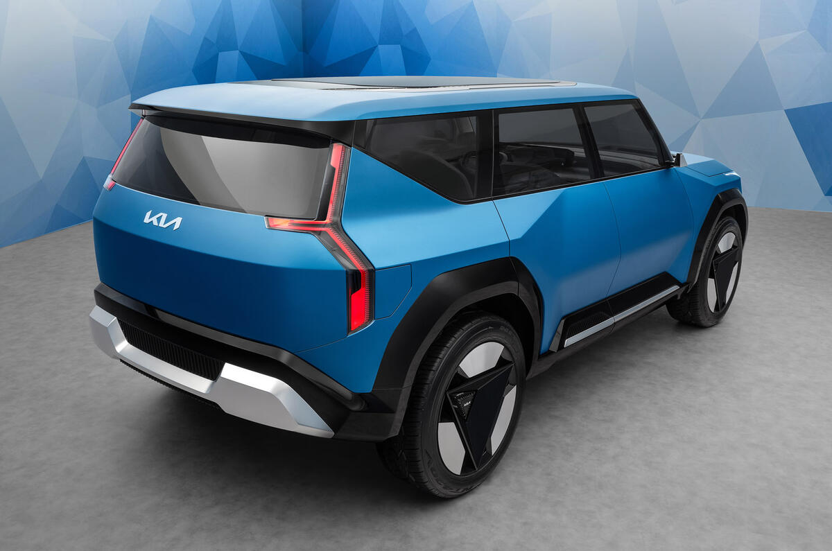 98 Kia EV9 concept studio trasero estático