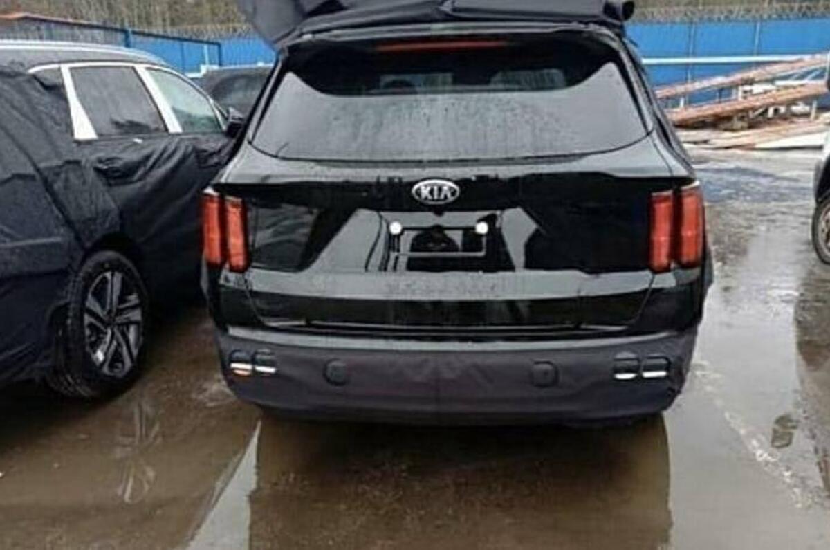 New 2020 Kia Sorento Previewed In Official Renders Autocar