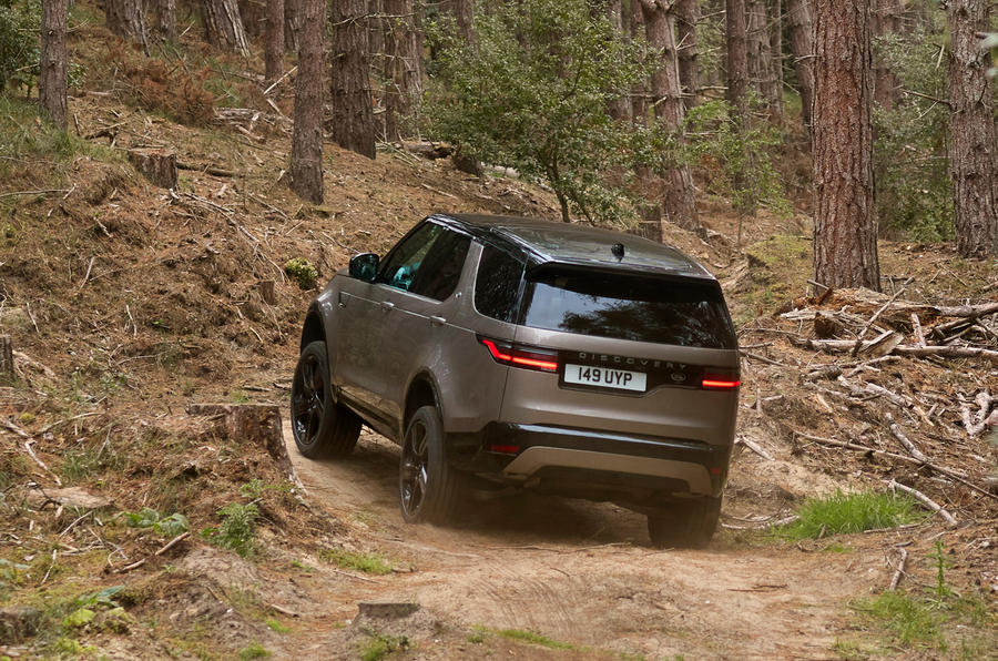 2021 Land Rover Discovery boosted with new tech, mild