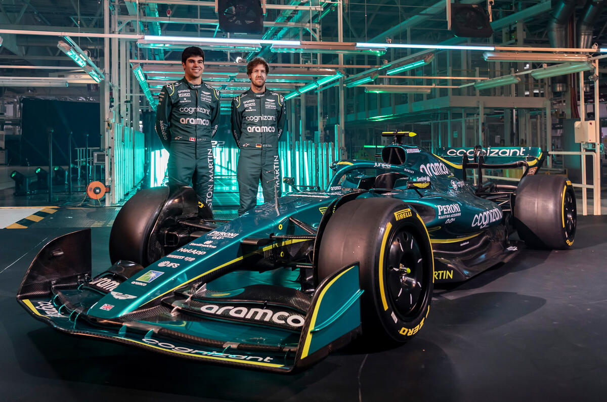 99 Aston Martin 22 F1 livery reveal lead