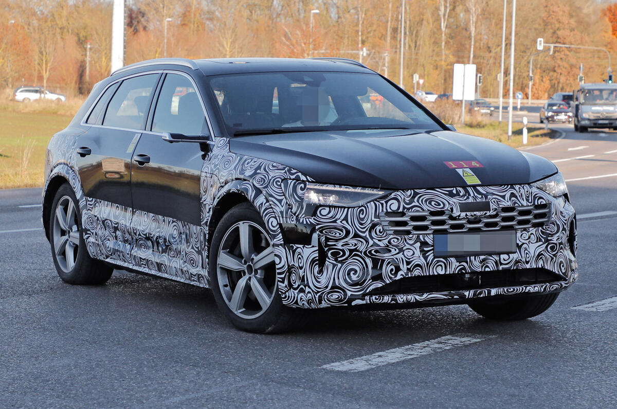 99 Audi E tron 2022 facelift spies lead