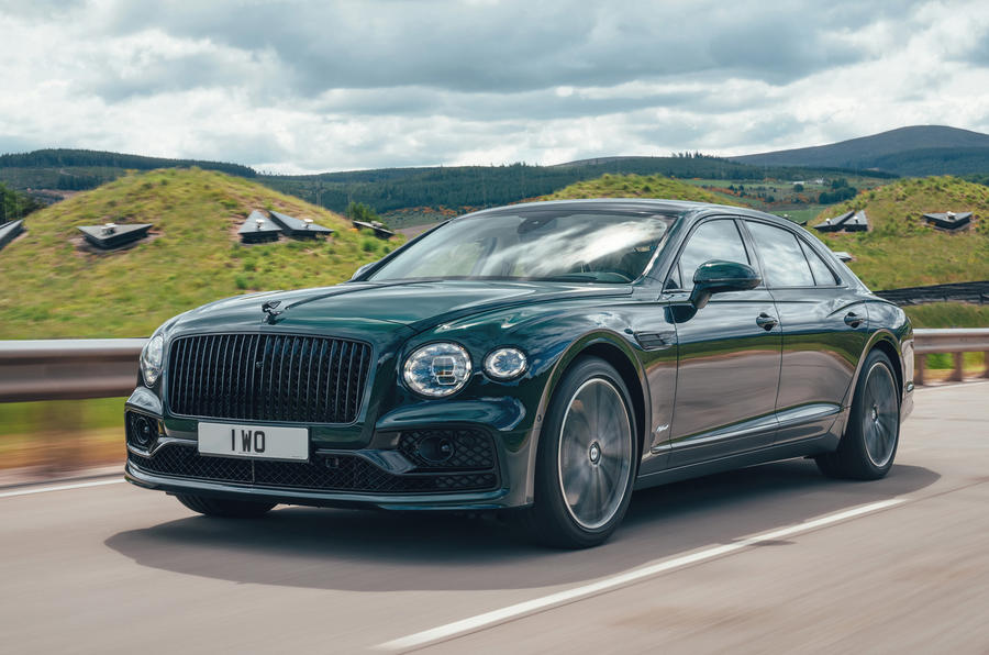 99 Bentley Flying Spur PHEV 2021 official images hero front