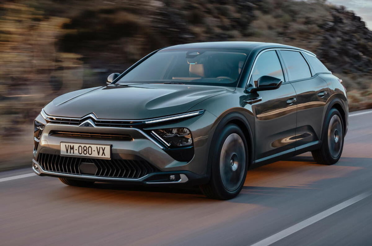 99 citroen c5x official reveal images tracking front