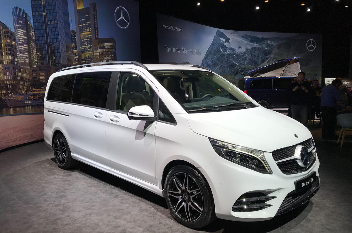 Mercedes-Benz V-Class 2019 reveal - front (white)