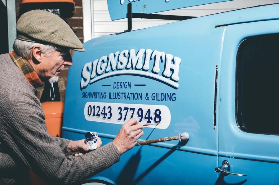 Signwriting feature - front