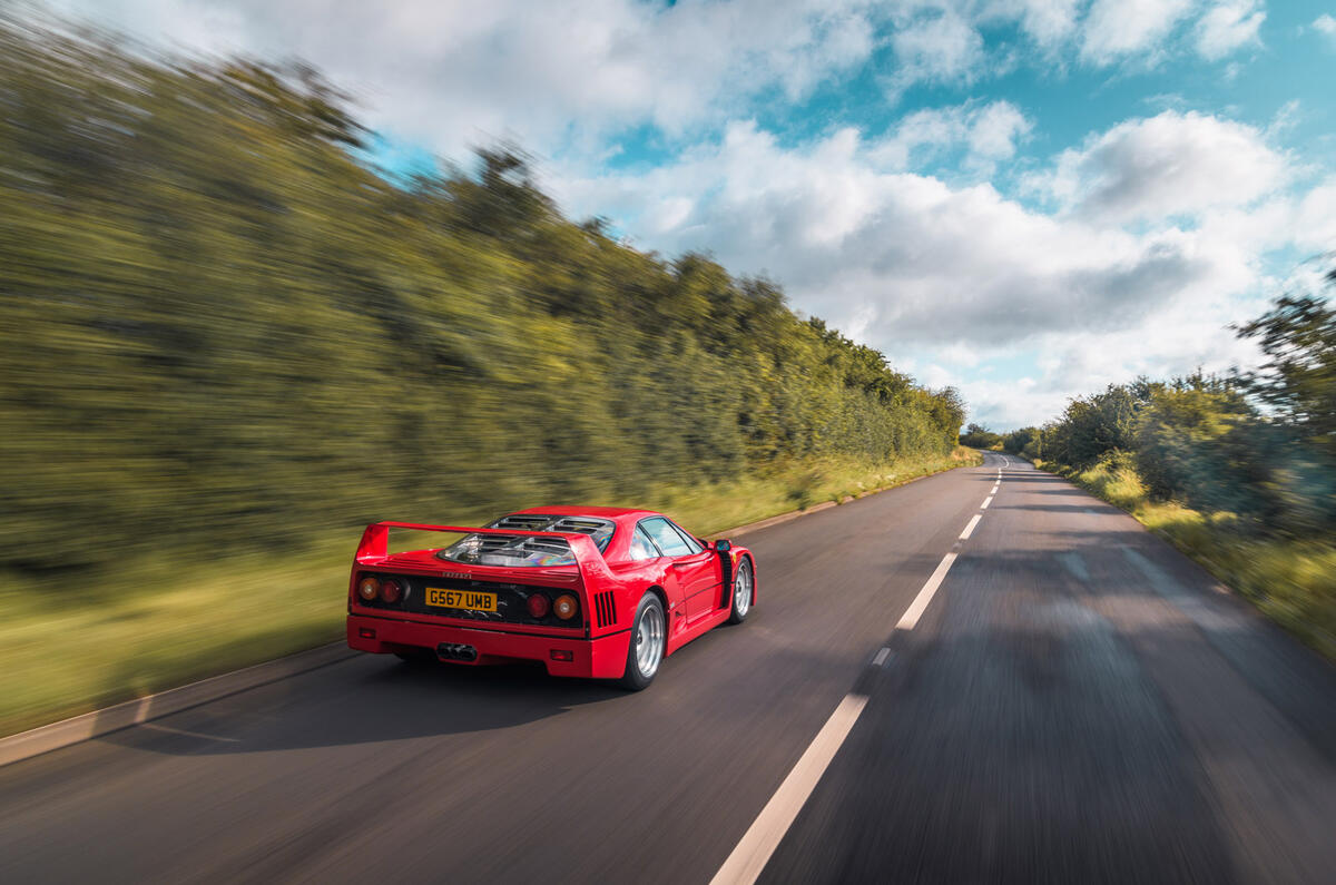 [Image: 99_ferrari_f40_tracking_rear.jpg?itok=5auRXCLK]