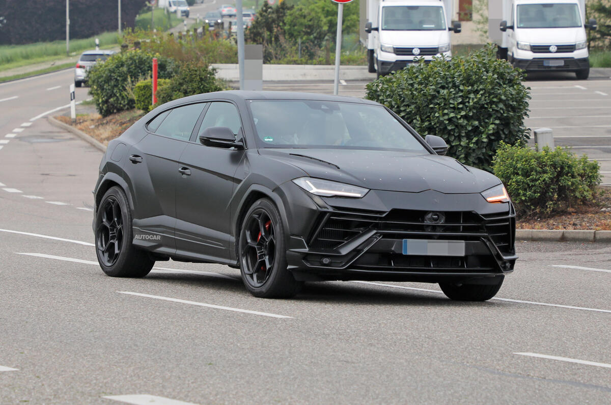 99 Lamborgini Urus front hero