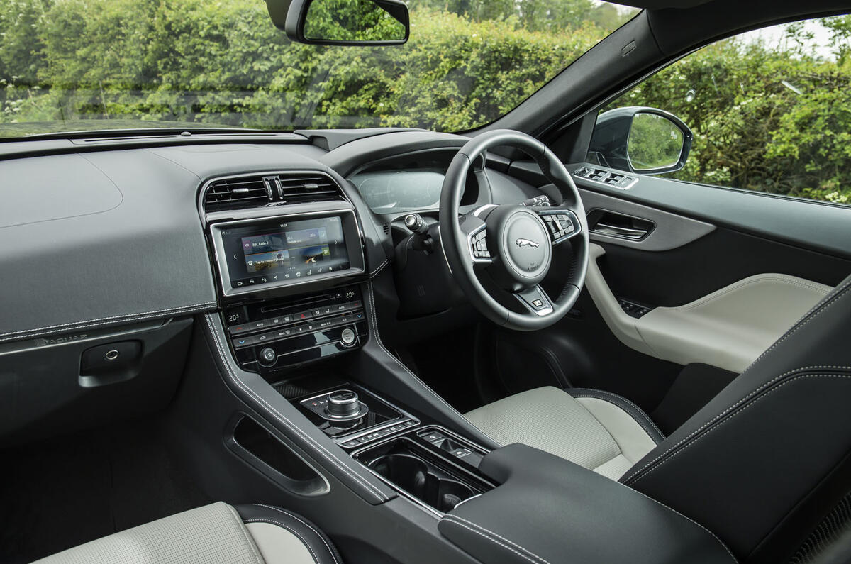 Jaguar F Pace 25t Awd R Sport 2017 Review Autocar