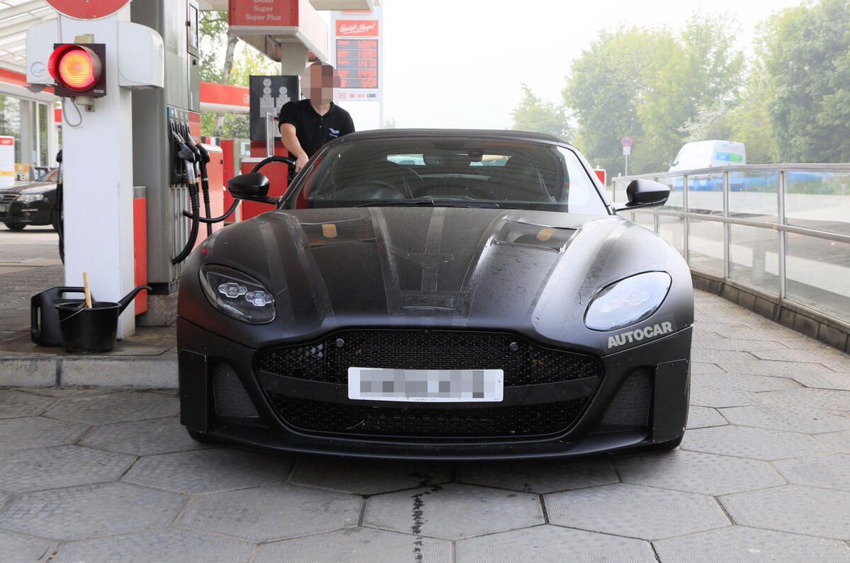 Aston Martin DBS Superleggera