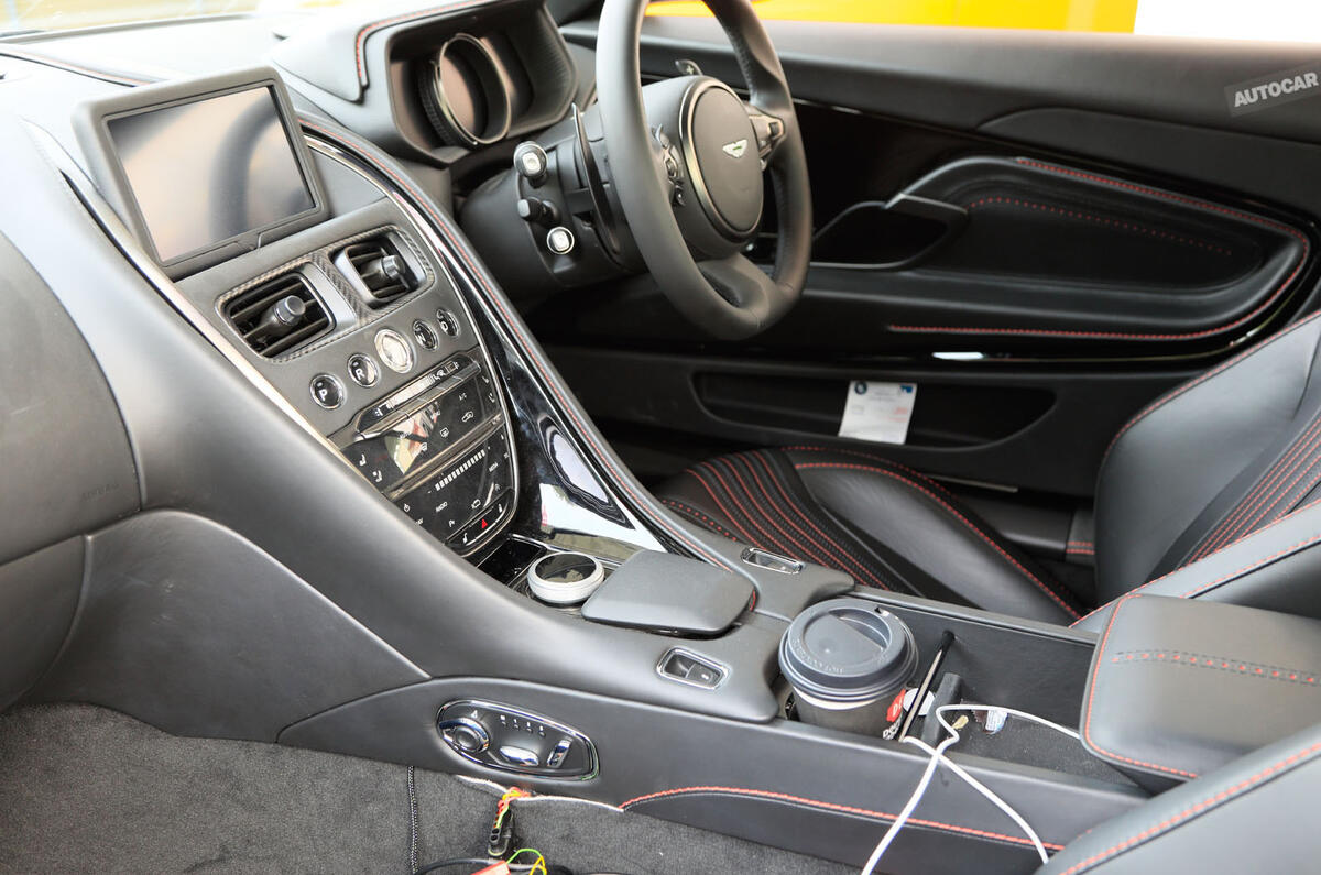Aston Martin DBS Superleggera