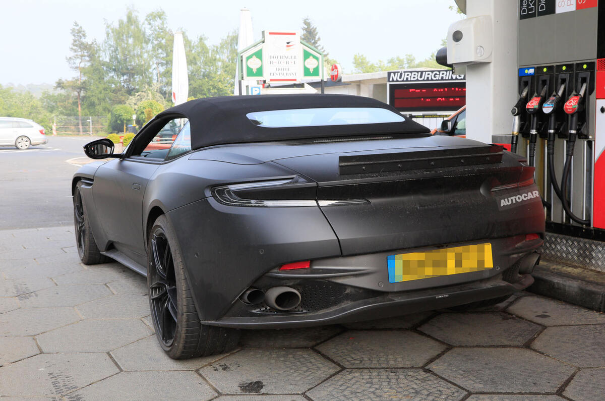 Aston Martin DBS Superleggera