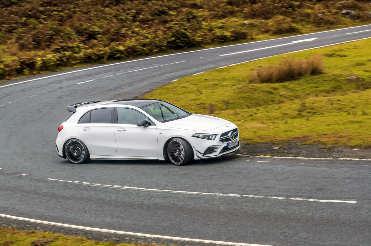 A35 Racing Bmw M135I, Mercedes-Amg A35 Drag Race For Hot Hatch Supremacy – QUPK