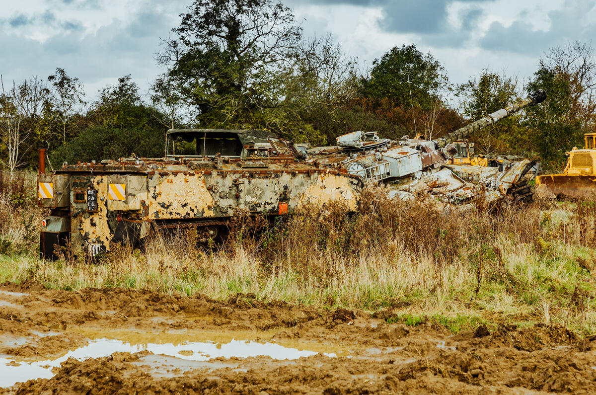 How to buy a tank Autocar