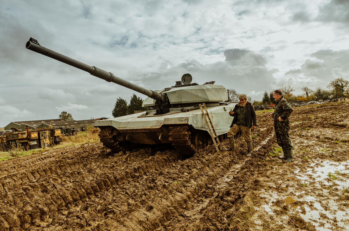 How to buy a tank Autocar