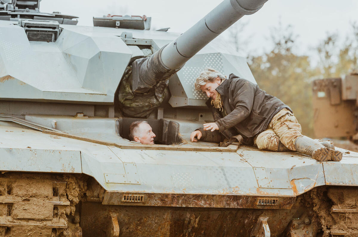 How to buy a tank Autocar