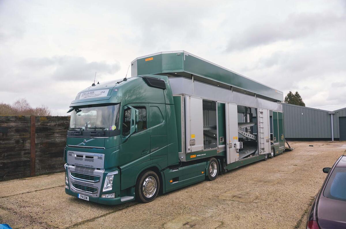 Autocar meets Paul Grimshaw Vehicle Movements