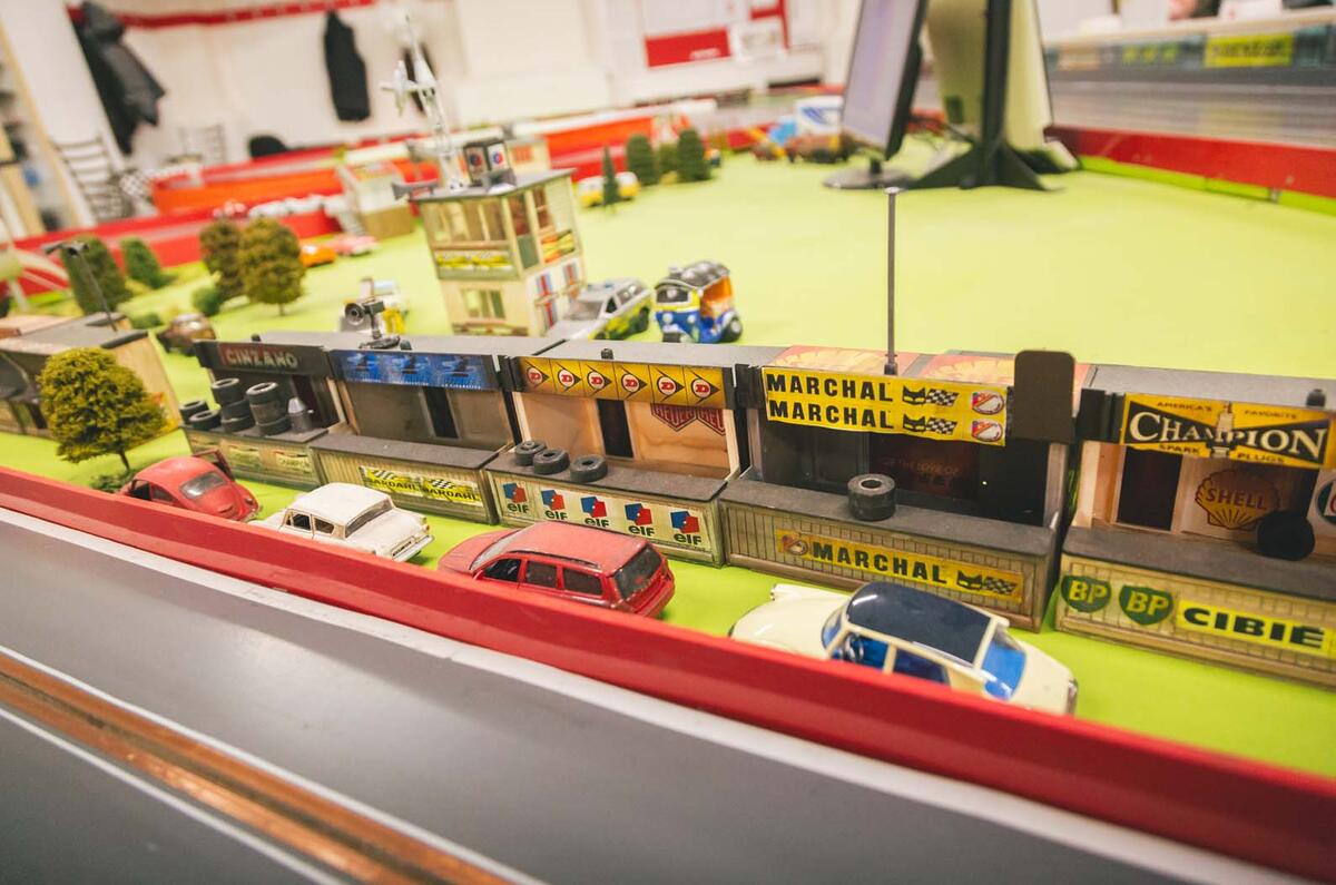 Fingerclicking good Autocar goes slotcar racing Autocar