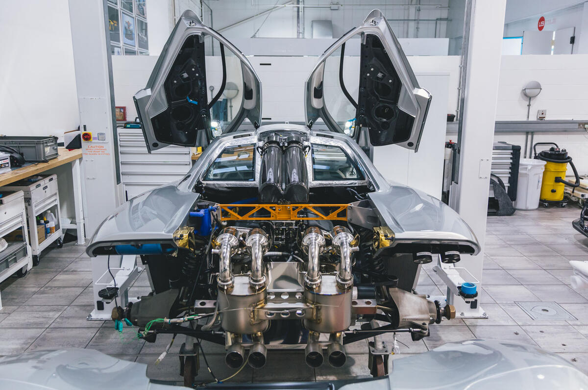A Quick Check Up Servicing The Mclaren F1 Autocar