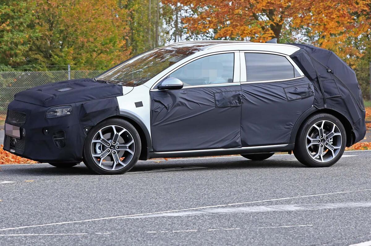 Kia Ceed SUV prototype