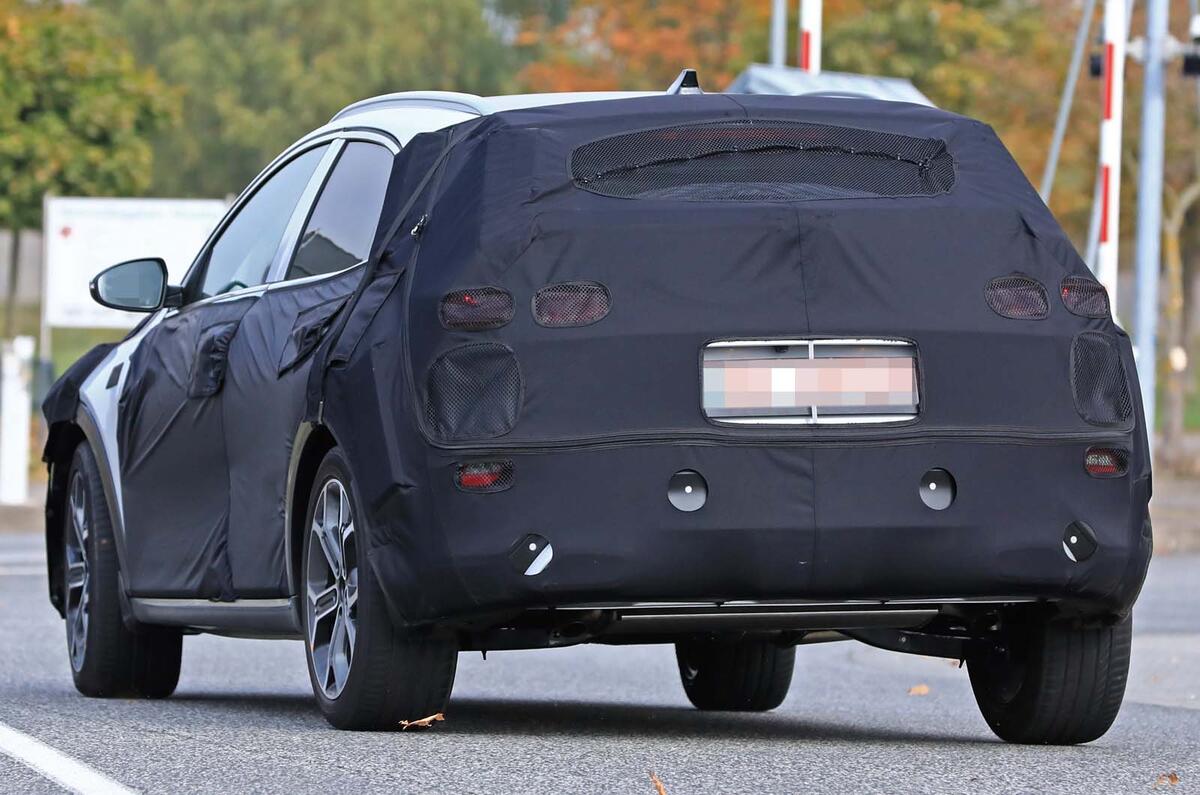 Kia Ceed SUV prototype