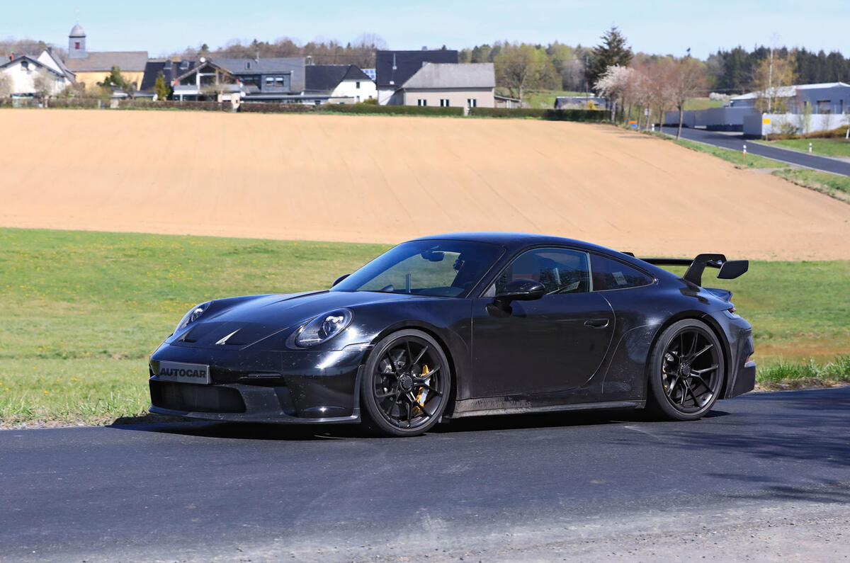 Video Watch The 2021 Porsche 911 Gt3 At The Nurburgring Autocar