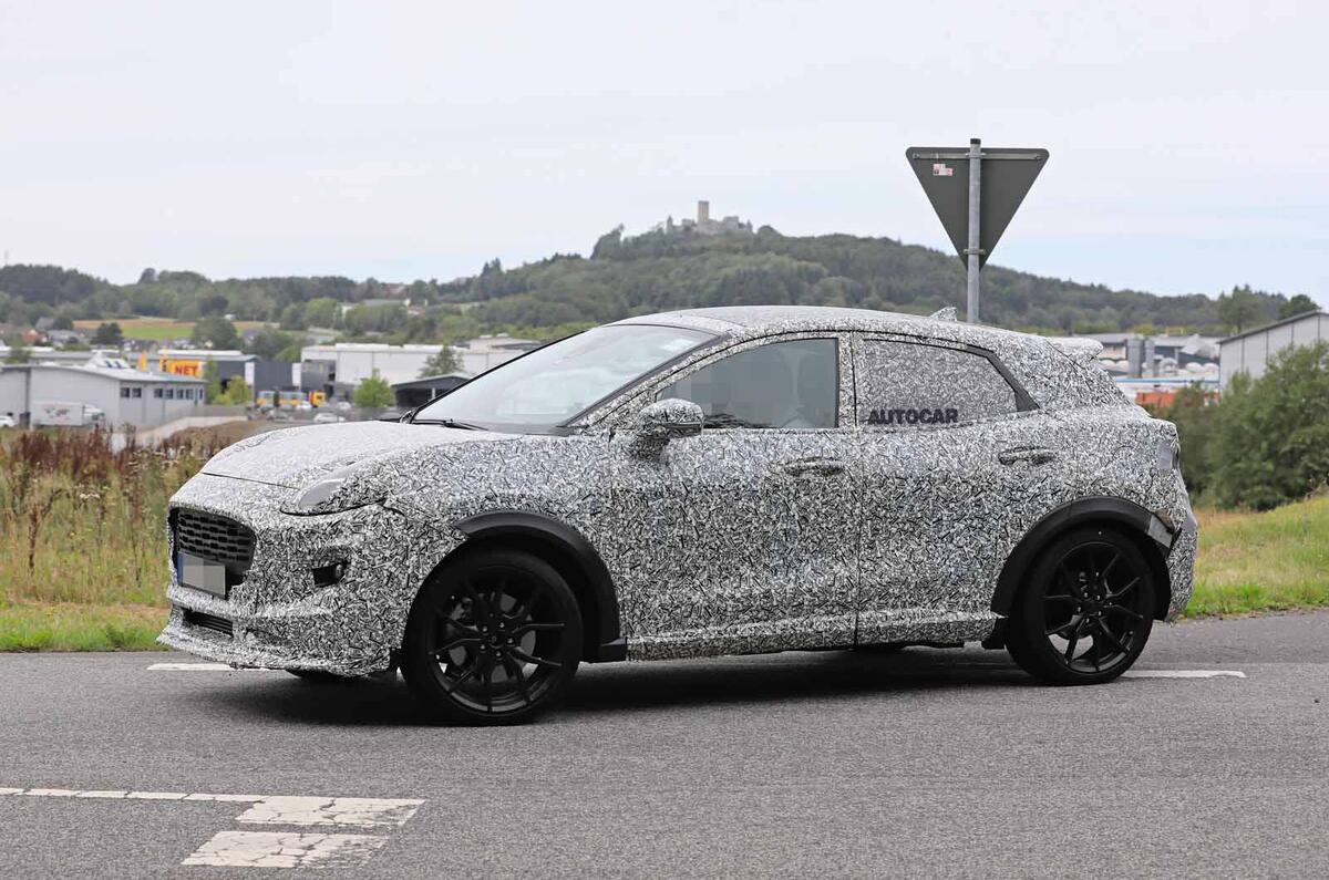 Ford Puma ST spies side front