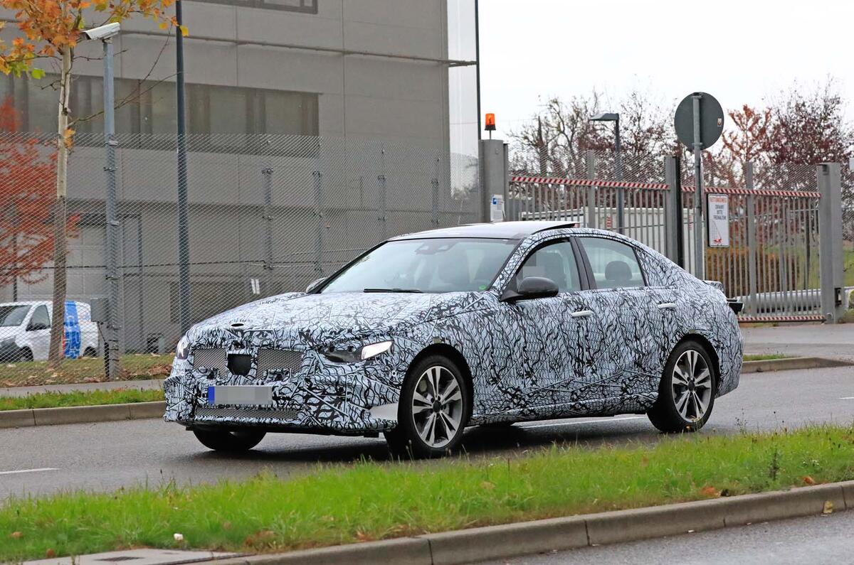 Mercedes-Benz C-class Spy shot