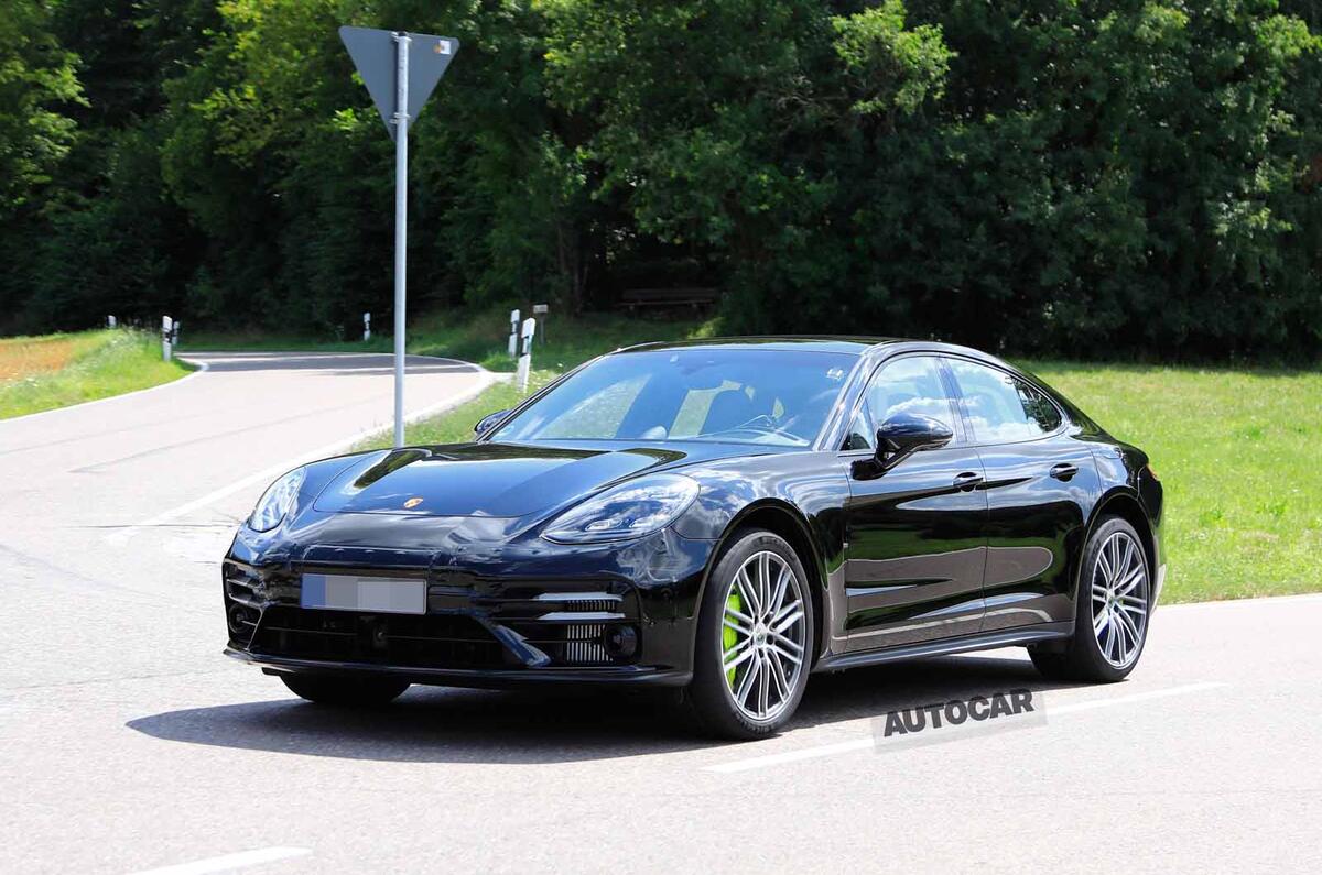 Porsche Panamera 2020 Facelift Spotted Barely Disguised