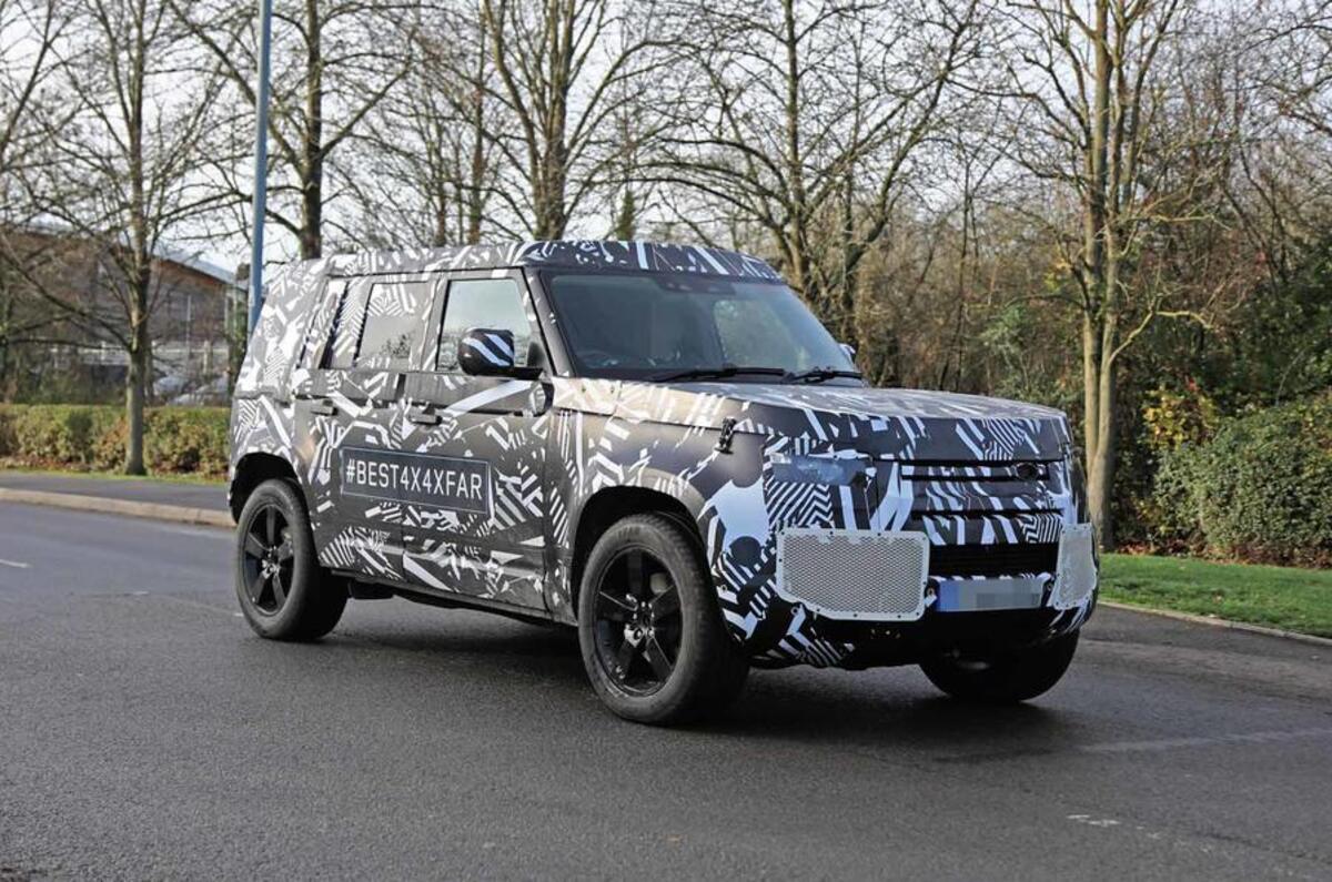 New Land Rover Defender: interior leaked ahead of ... New Land Rover Defender: interior leaked ahead of ...