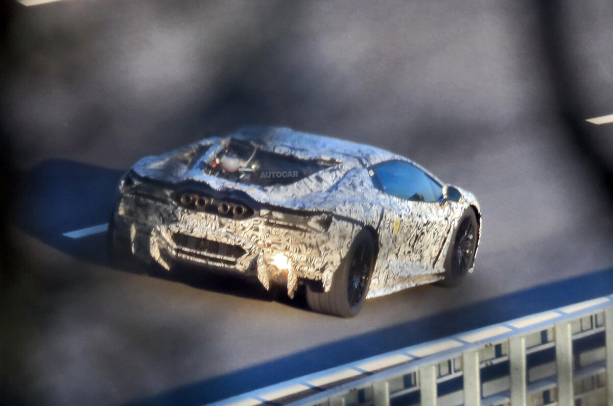 _sb33040.jpg?itok=81Di2cLc