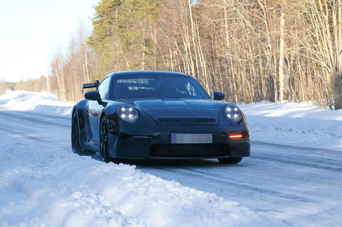 2020 Porsche 911 GT3 winter testing spies 
