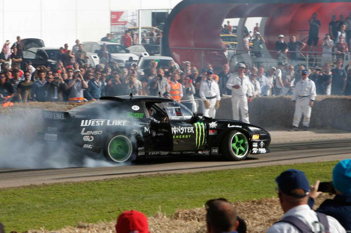 2016 Goodwood Festival of Speed burnout