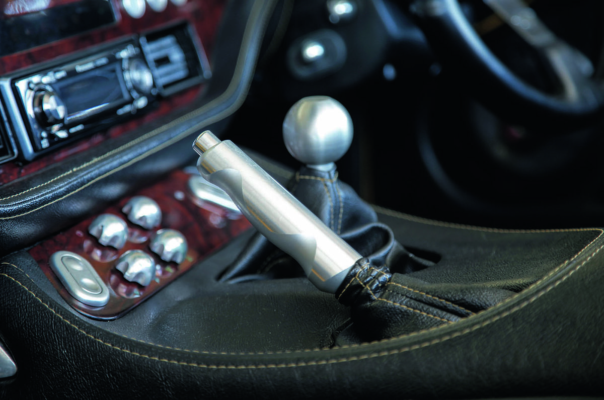 TVR Griffith gearshift