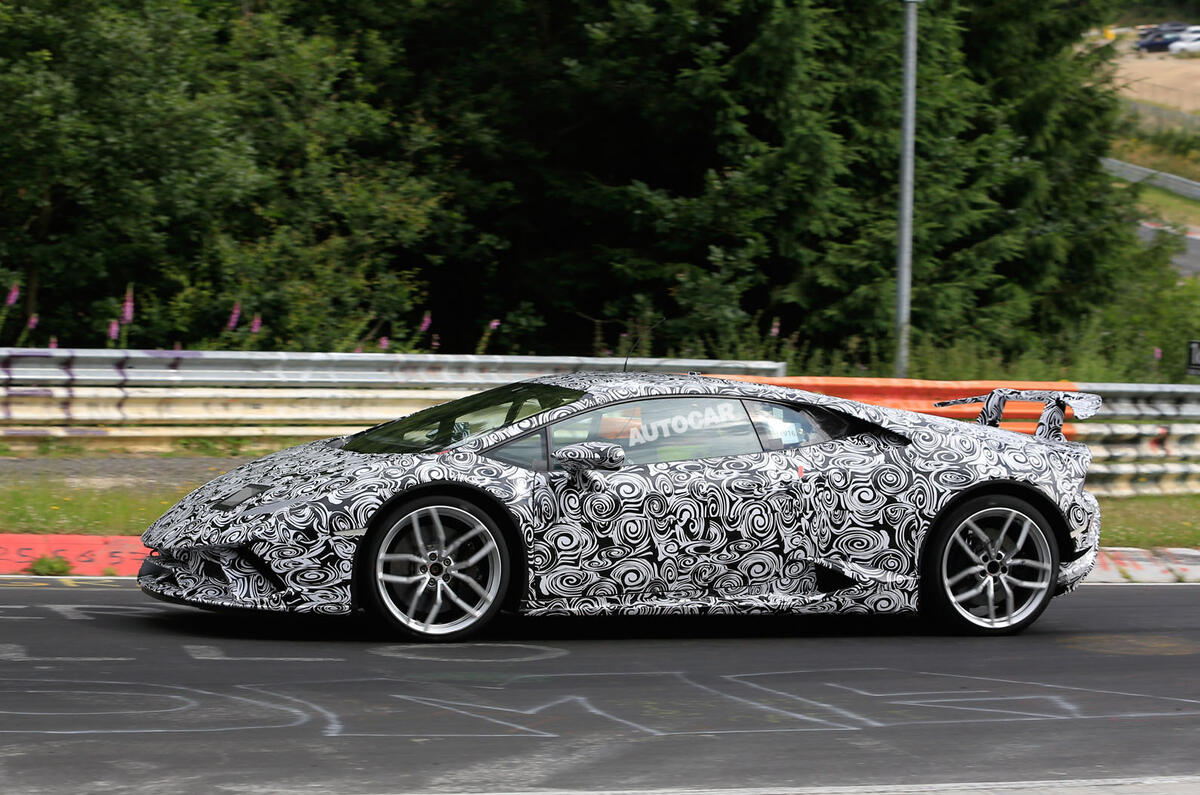 Lamborghini Huracan Performante Smashes 918 Nurburgring