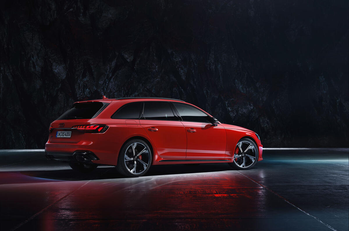 Audi Updates Rs4 Avant With More Aggressive Styling For
