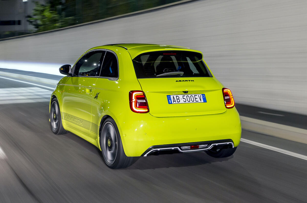 Abarth 500e rear three quarter tracking