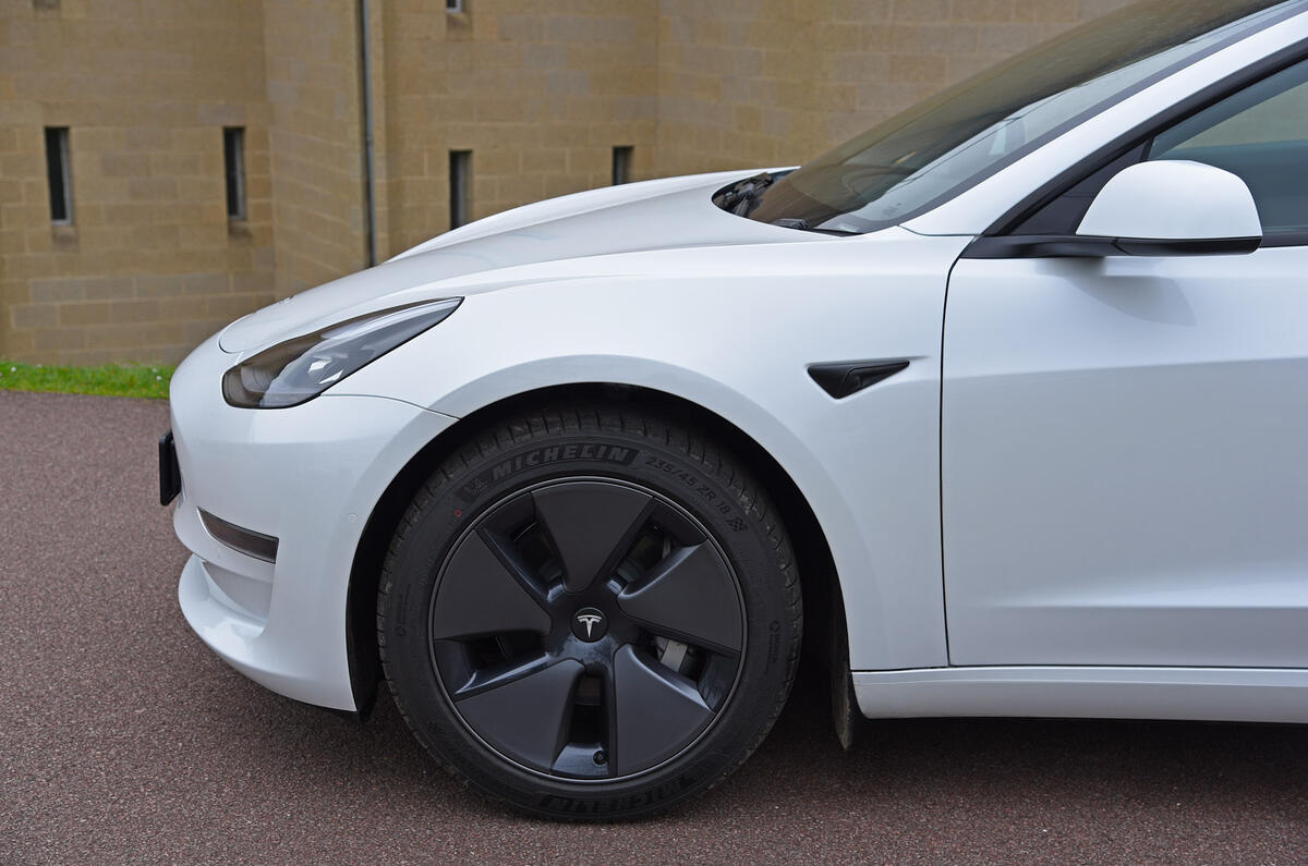 AC Awards Tesla Model 3   WW 22   20220330 0173