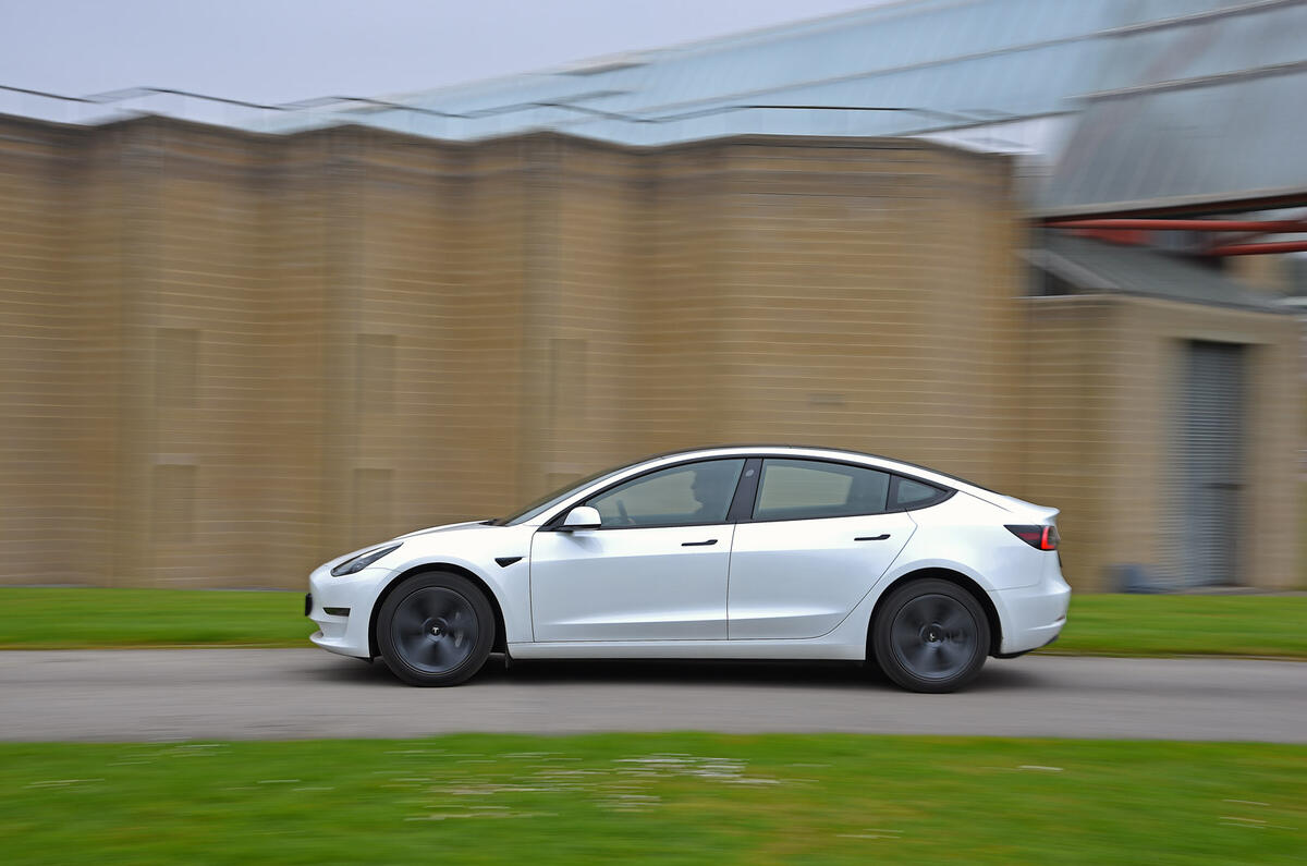 AC Awards Tesla Model 3   WW 22   20220330 0177