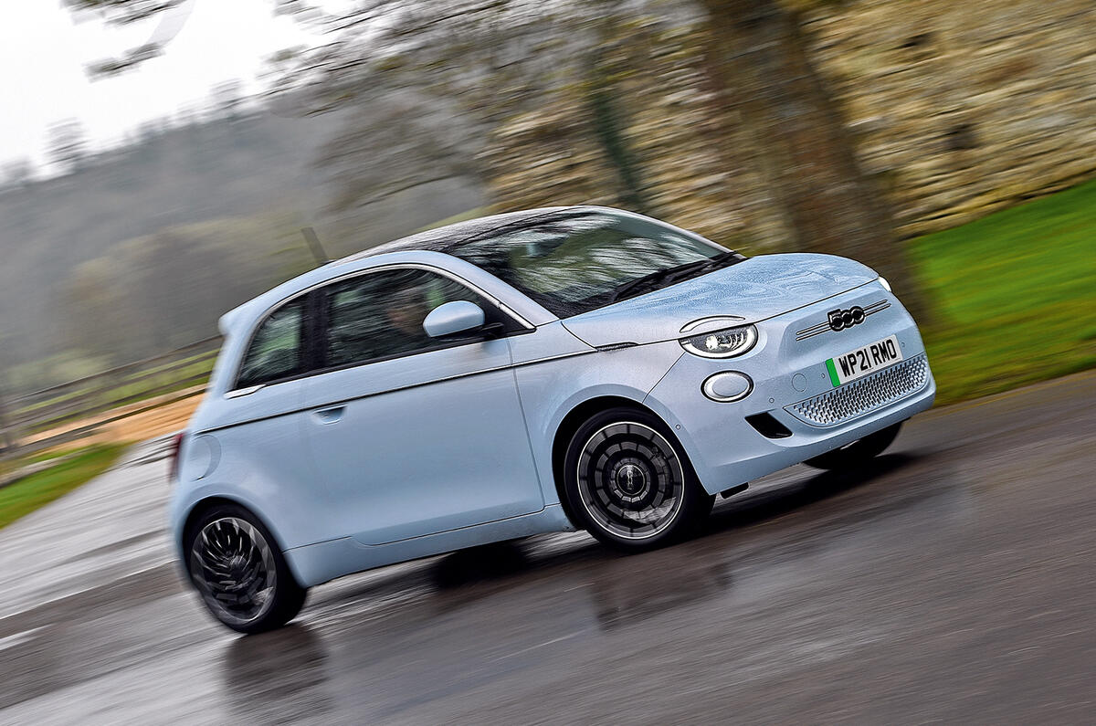 AC Awards Fiat 500e    WW 22   20220329 0130